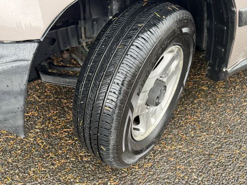 Used 1998 Chevrolet Tracker 4WD image 28