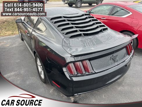 Used 2017 Ford Mustang V6 image 7