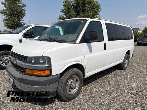 Used 2019 Chevrolet Express 2500 LT w/ LT Preferred Equipment Group RWD image 1