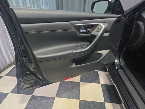 Used 2015 Nissan Altima 2.5 SL w/ Technology Package image 15
