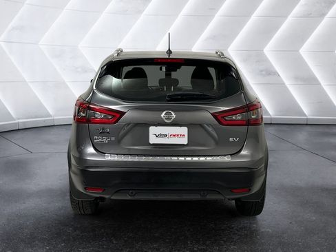 Used 2022 Nissan Rogue Sport SV image 5