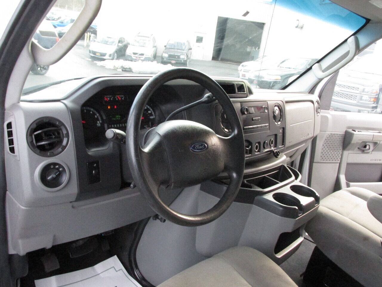 Used 2012 Ford E-350 and Econoline 350 Super Duty w/ PWR Locks & Windows Group RWD image 22