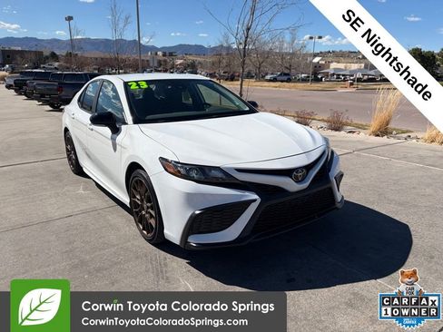 Used 2023 Toyota Camry SE image 1