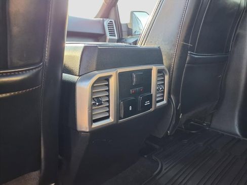 Used 2019 Ford F150 Platinum w/ Equipment Group 701A Luxury image 33