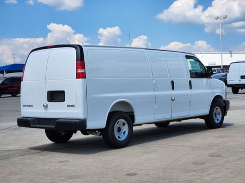 New 2025 GMC Savana 2500 Extended w/ Driver Convenience Package image 4
