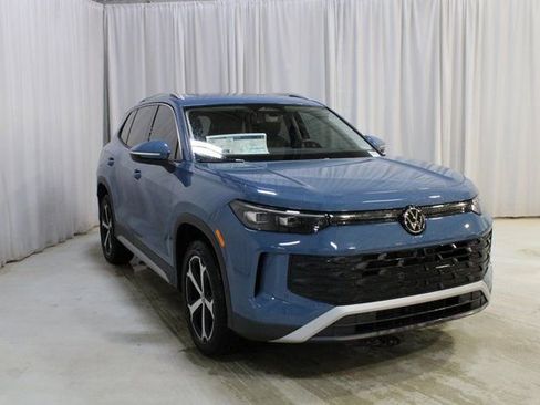 New 2026 Volkswagen Tiguan SE image 38