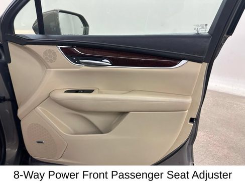 Used 2019 Cadillac XT5 Luxury FWD image 22