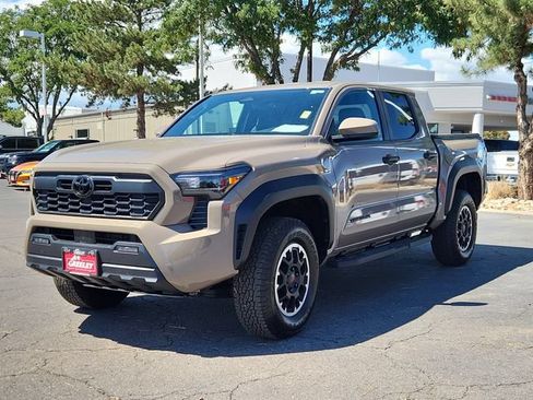 Used 2026 Toyota Tacoma TRD Off-Road AWD/4WD image 4