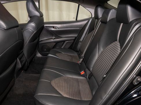 Used 2024 Toyota Camry SE image 7