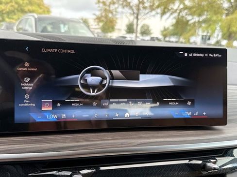 New 2026 BMW X5 sDrive40i w/ Premium Package RWD image 28