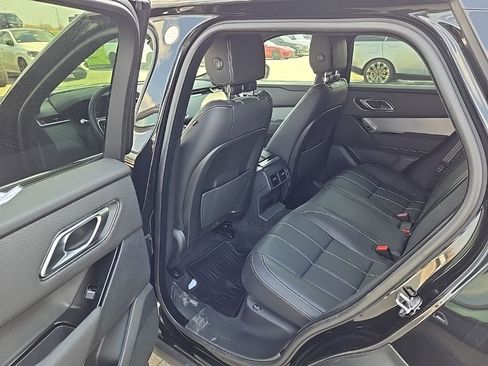 Used 2023 Land Rover Range Rover Velar R-Dynamic S image 17