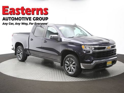 Used 2023 Chevrolet Silverado 1500 LT AWD/4WD image 51