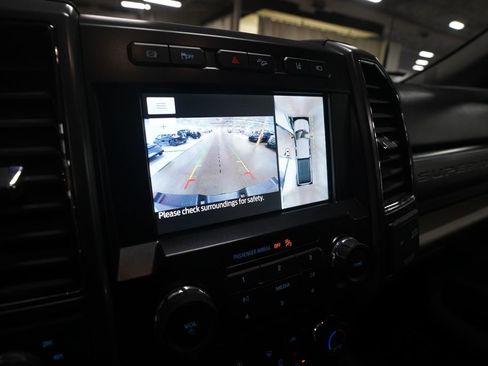 Used 2022 Ford F250 XLT w/ XLT Premium Package AWD/4WD image 19