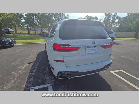 Used 2021 BMW X7 xDrive40i w/ M Sport Package image 29
