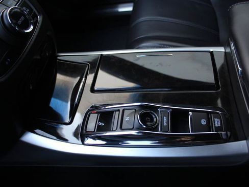 Used 2018 Acura RLX w/ Technology Package FWD image 39