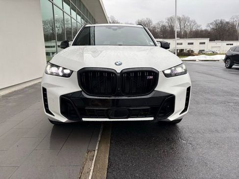 New 2026 BMW X5 M60i w/ Climate Comfort Package image 8