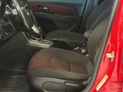 Used 2014 Chevrolet Cruze LT FWD image 12