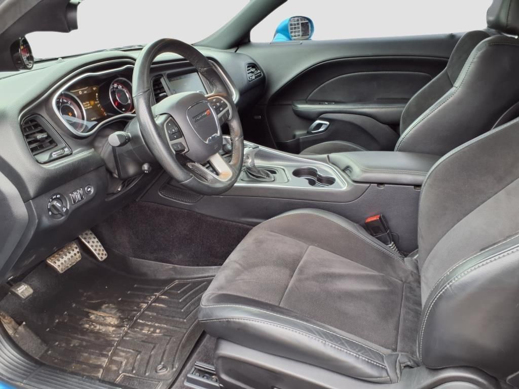 Used 2016 Dodge Challenger R/T Scat Pack w/ Leather Interior Group RWD image 10