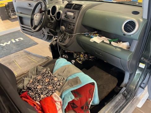 Used 2005 Honda Element EX image 17
