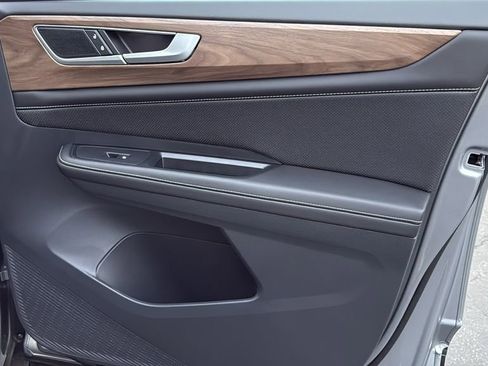 New 2026 Volkswagen Atlas SE image 32