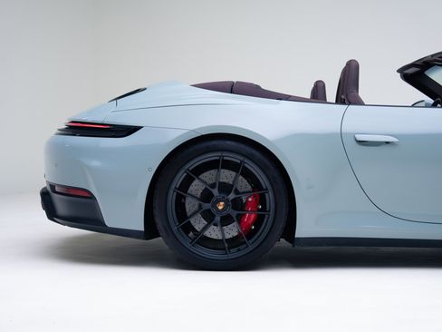 Used 2025 Porsche 911 Carrera 4 GTS image 17