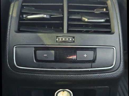 Used 2019 Audi A4 2.0T Premium w/ Convenience Package image 14