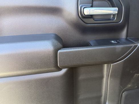 Used 2024 Chevrolet Silverado 1500 Custom image 23