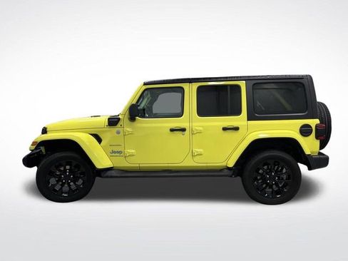 Used 2023 Jeep Wrangler Unlimited Sahara w/ Cold Weather Group image 12