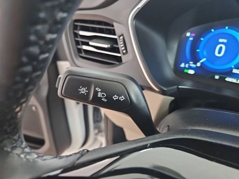 Used 2021 Ford Escape Titanium FWD image 27