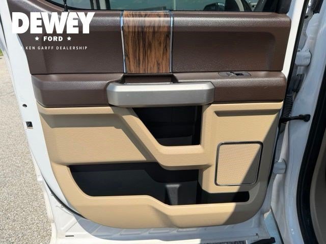 Used 2019 Ford F150 Lariat w/ Equipment Group 502A Luxury AWD/4WD image 18