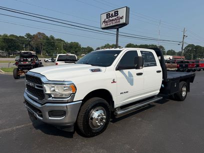 Used 2022 RAM 3500 Tradesman w/ Chrome Appearance Group