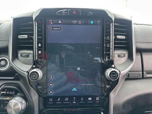 Used 2025 RAM 1500 Laramie image 32