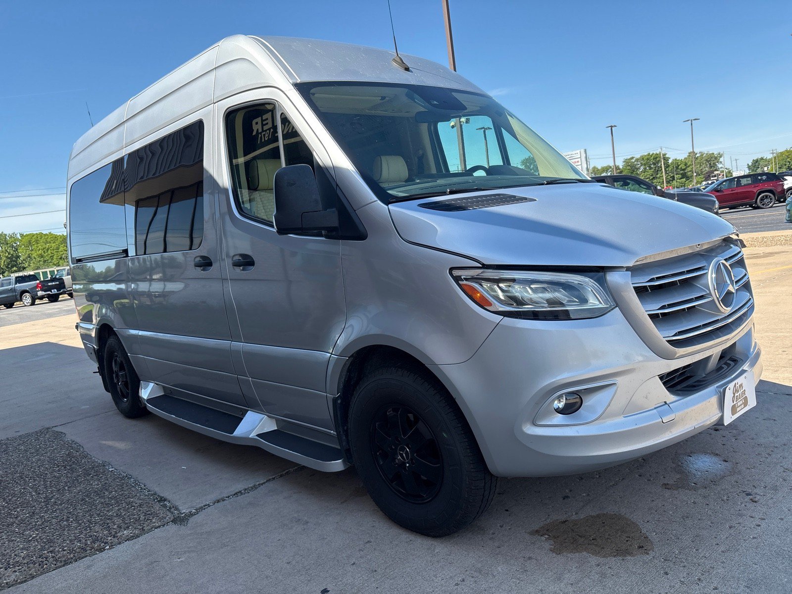 Used 2019 Mercedes-Benz Sprinter 144 image 5