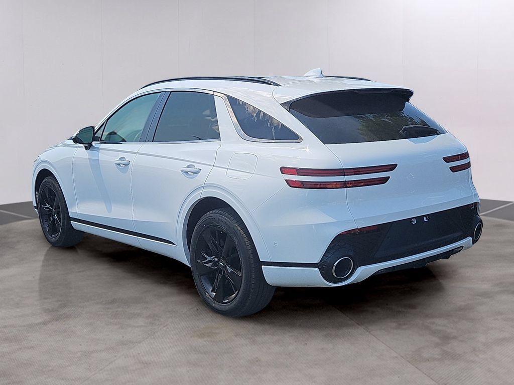 Used 2023 Genesis GV70 3.5T Sport w/ Sport Advanced Package AWD/4WD image 6