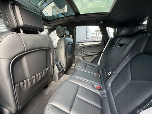 Used 2026 Porsche Macan S image 37