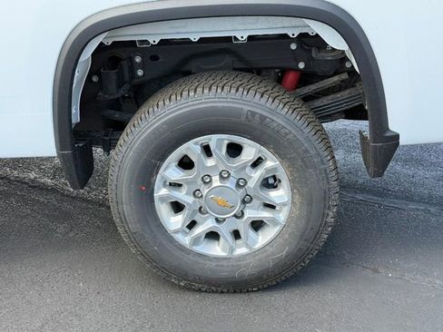 New 2026 Chevrolet Silverado 3500 W/T AWD/4WD image 5