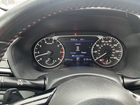 Used 2023 Nissan Altima 2.5 SR w/ SR Premium Package FWD image 13