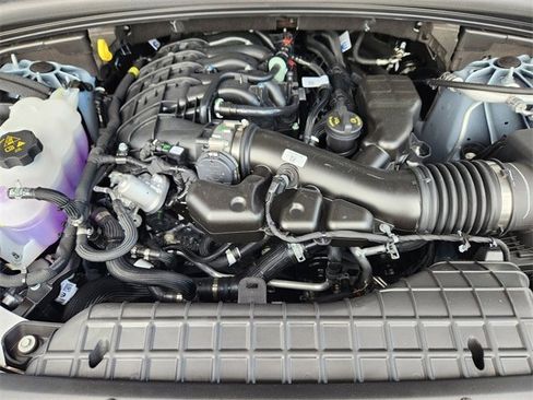 New 2025 Jeep Grand Cherokee L Limited w/ Black Appearance Package image 24