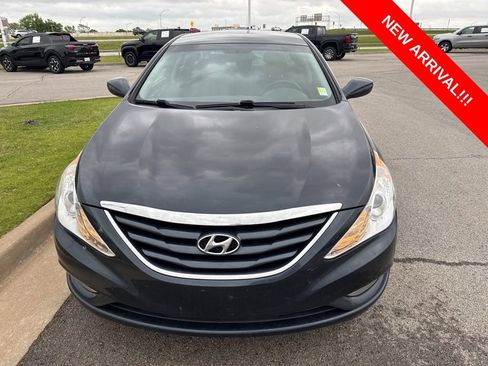 Used 2013 Hyundai Sonata GLS w/ Popular Equipment Pkg image 2