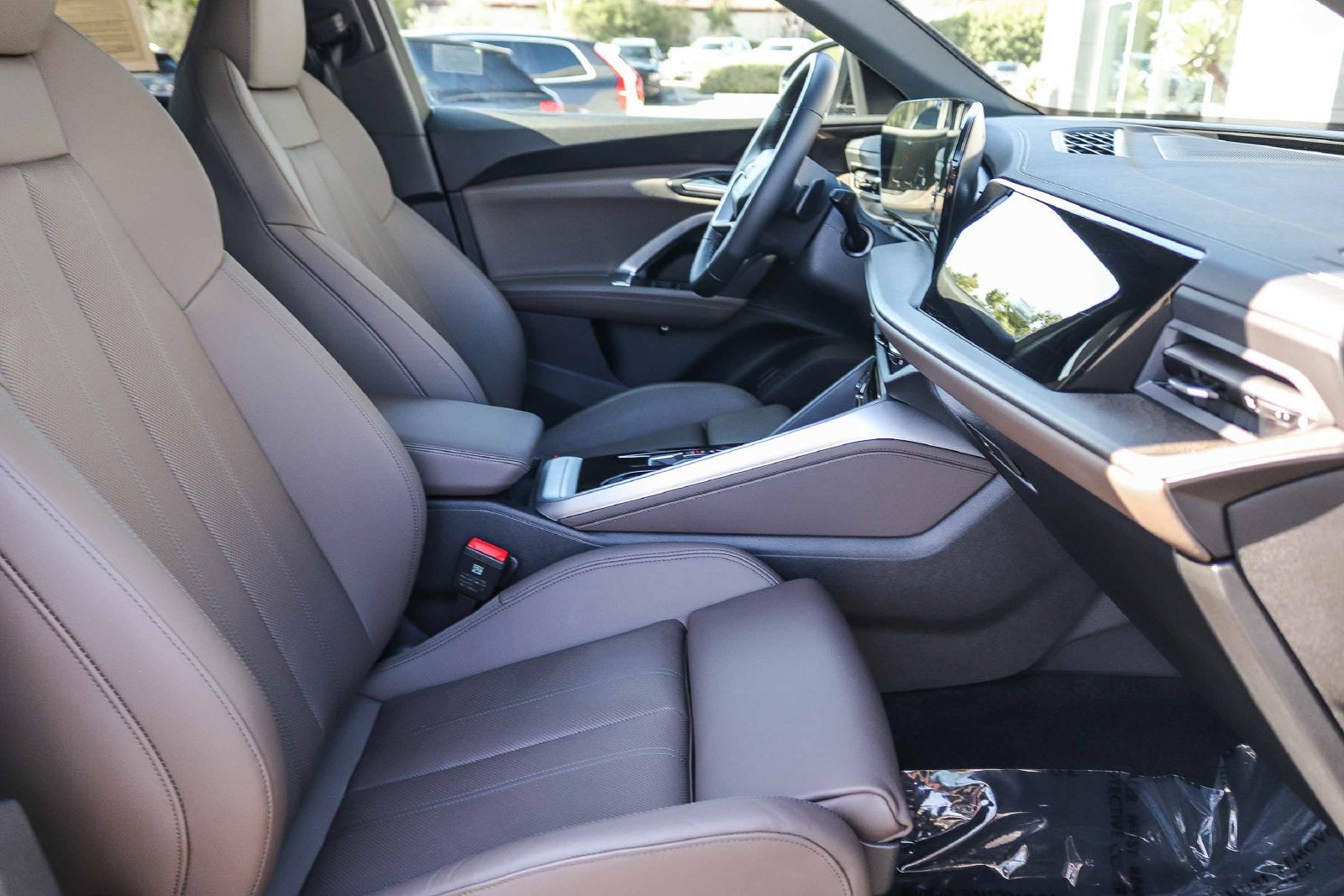 Certified 2025 Audi Q5 Premium Plus w/ Premium Plus AWD/4WD image 18