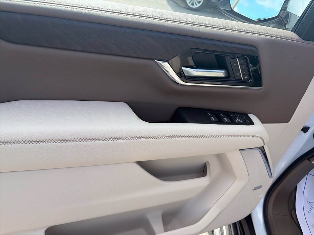 New 2026 GMC Yukon Denali w/ Advanced Technology Package AWD/4WD image 18