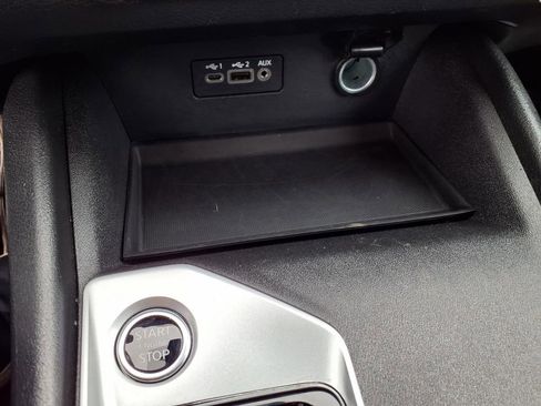 Certified 2025 Nissan Altima 2.5 SV FWD image 9