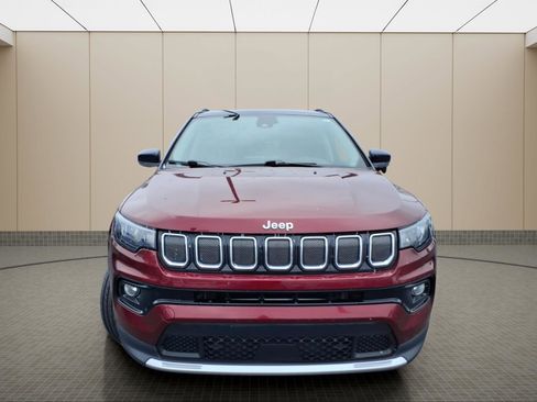 Used 2022 Jeep Compass Limited image 3