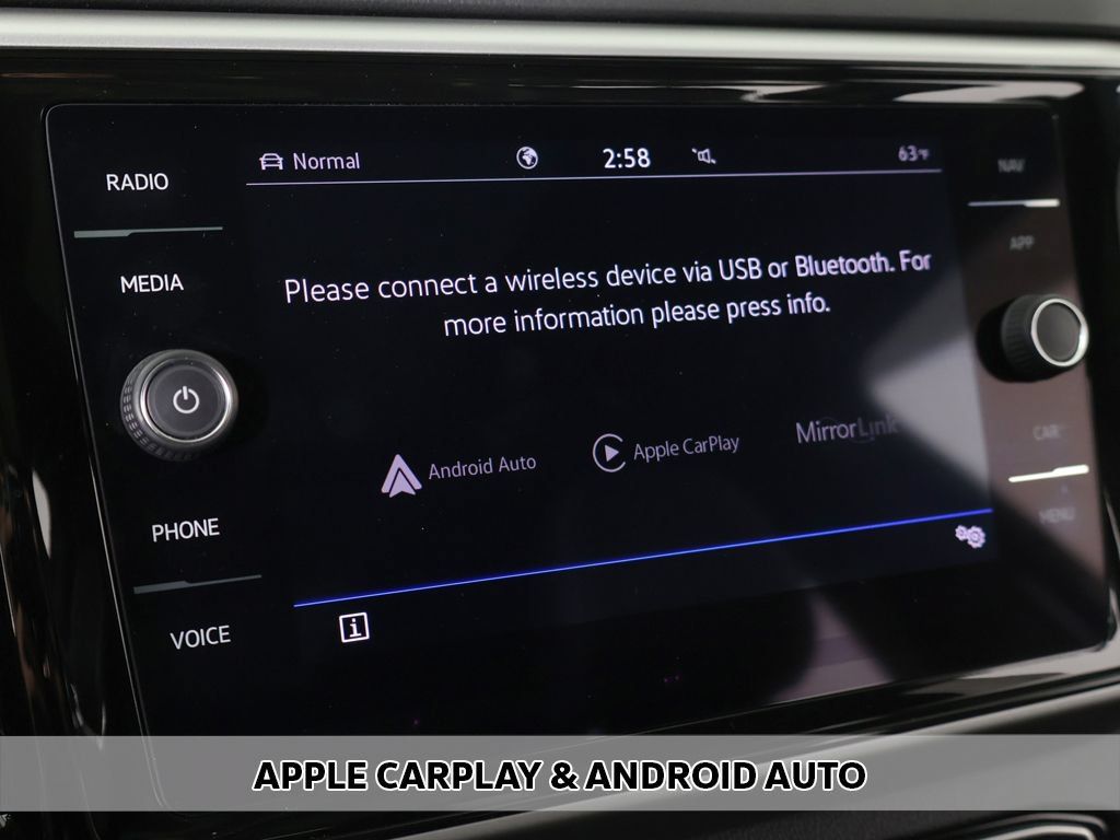 Used 2023 Volkswagen Atlas Cross Sport SEL R-Line AWD/4WD image 10