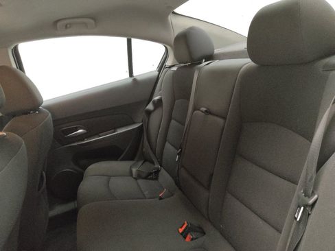 Used 2016 Chevrolet Cruze LT FWD image 18