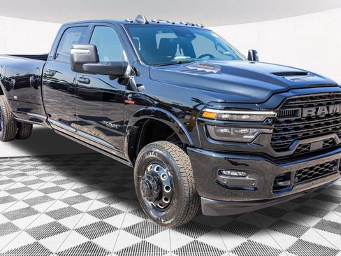 New 2026 RAM 3500 Limited AWD/4WD image 12