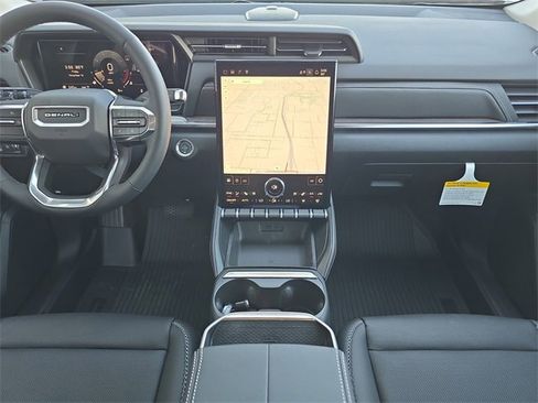 New 2026 GMC Terrain Denali w/ LPO, Black Badging Package image 14