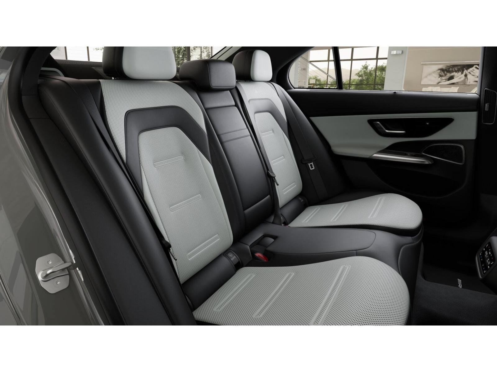 New 2026 Mercedes-Benz E 53 AMG e 4MATIC Sedan image 5