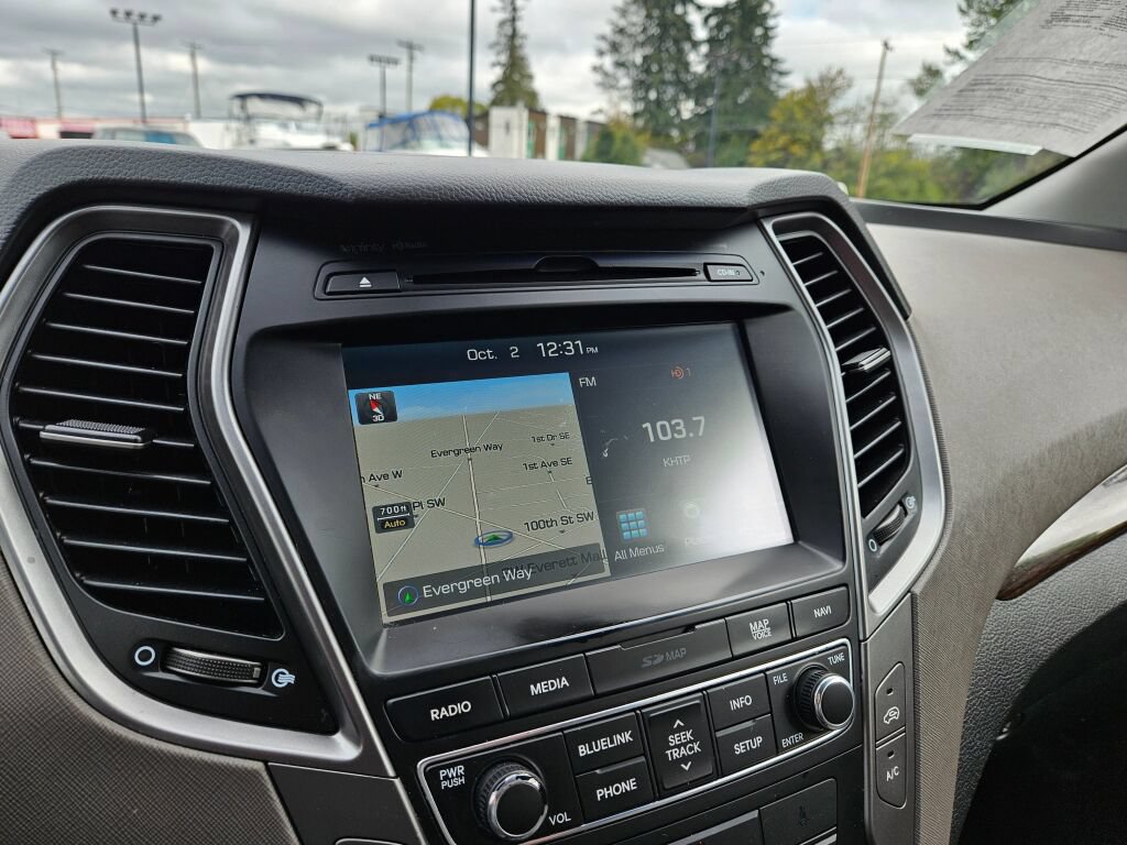Used 2017 Hyundai Santa Fe Sport w/ 2.0T Ultimate Tech Package 05 AWD/4WD image 25