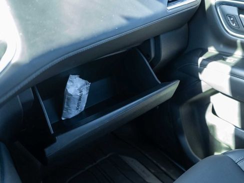 Used 2022 Chevrolet Tahoe LT w/ Luxury Package image 24